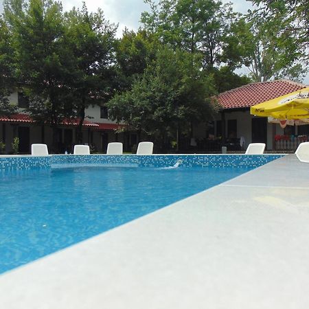Holiday Park Ranchoto Hotel Kirkovo  Buitenkant foto
